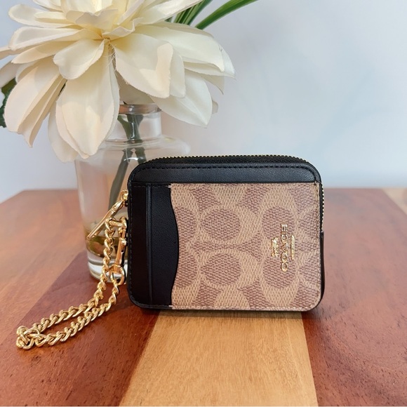 NWT Coach Zip Card Case In Signature Canvas - Picture 1 of 6